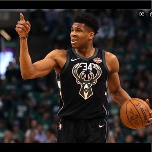 Meet your Posher, Charbel